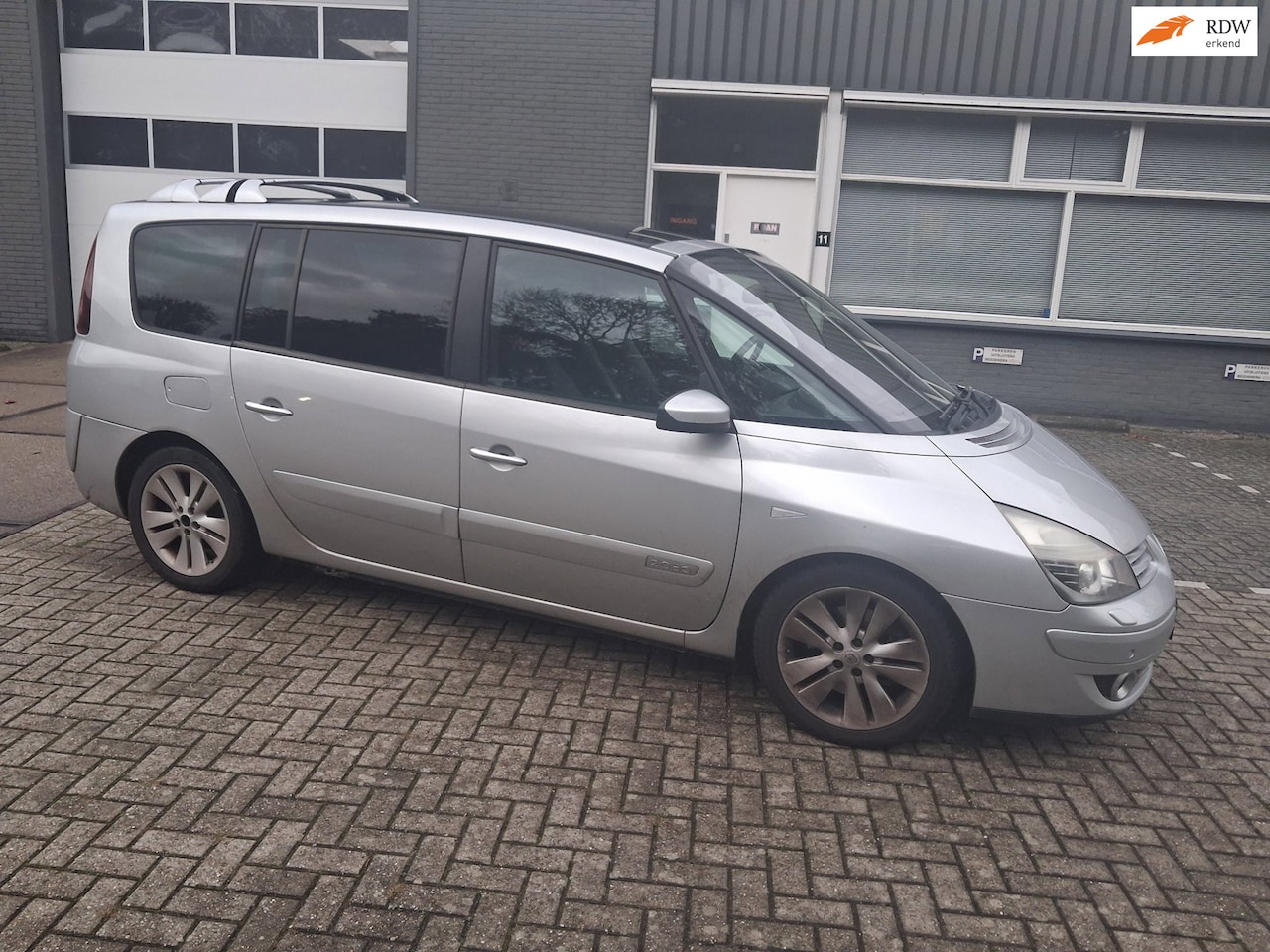 Renault Grand Espace - 2.0 dCi Dynamique 7- persoons(( nieuwebapk /panoramadak - AutoWereld.nl