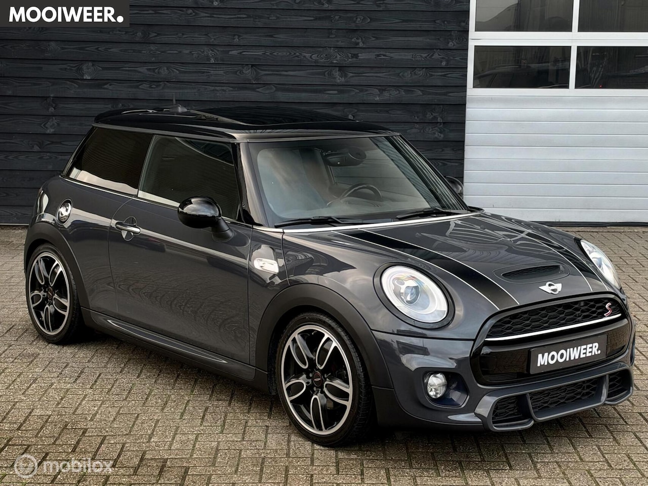 MINI Cooper S - Mini 2.0 Chili | JCW Pakket | Pano | Harman Kardon - AutoWereld.nl