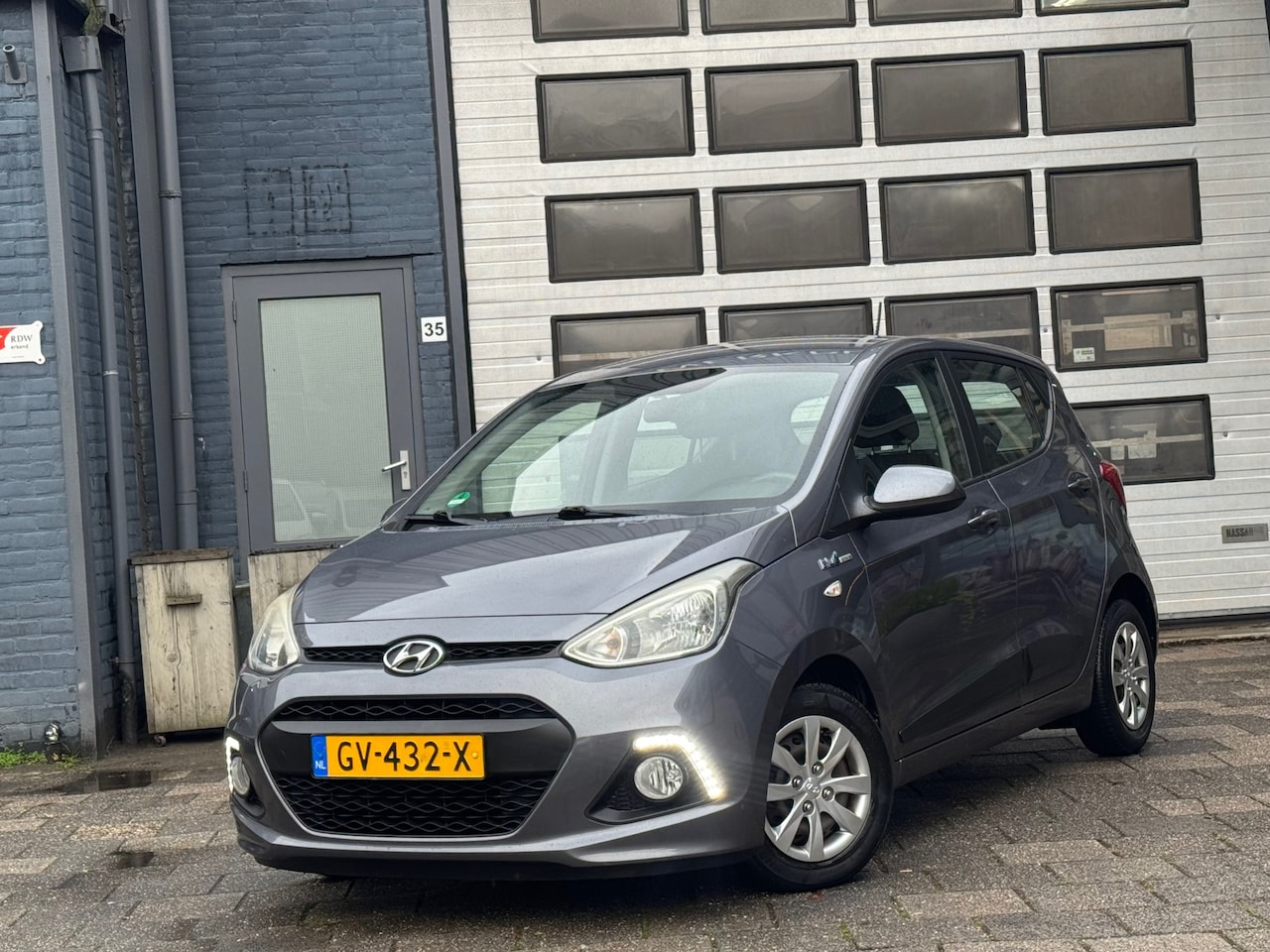 Hyundai i10 - 1.0i i-Motion Comfort Plus | Clima | Cruise | L.E.D | N.A.P - AutoWereld.nl
