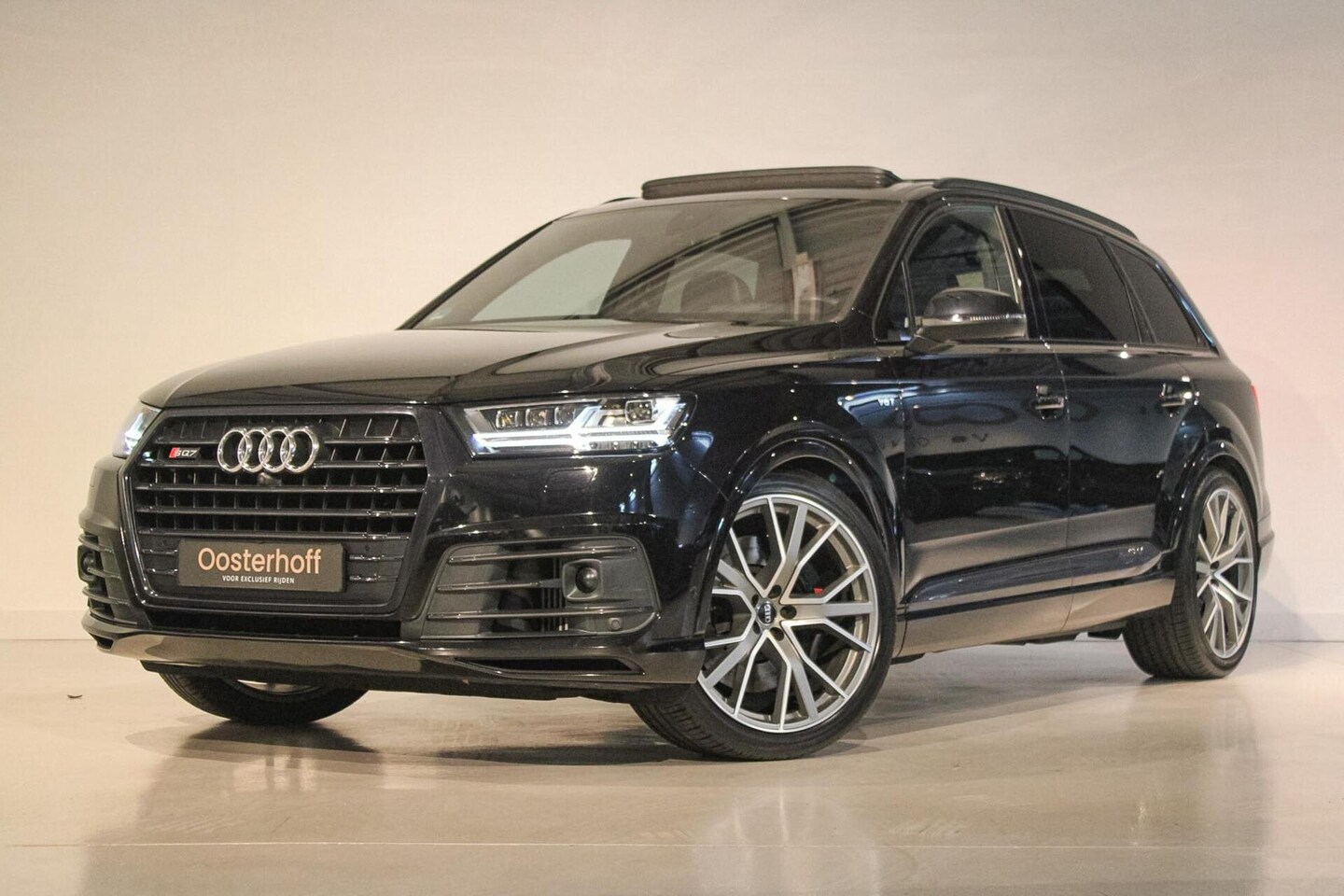 Audi SQ7 - 4.0 TDI Quattro 7p B&O ADV | 4-wiel best | PANO - AutoWereld.nl