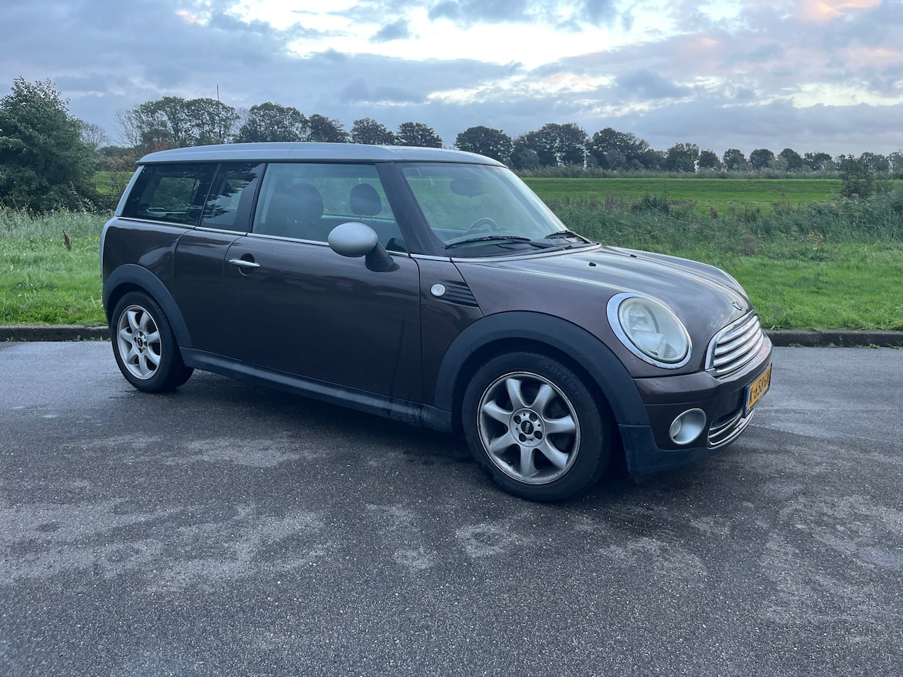 MINI Clubman - 1.6 Cooper Pepper BJ 2003 Goed onderhouden NIeuwe APK BIj aflevering AIRCO - AutoWereld.nl