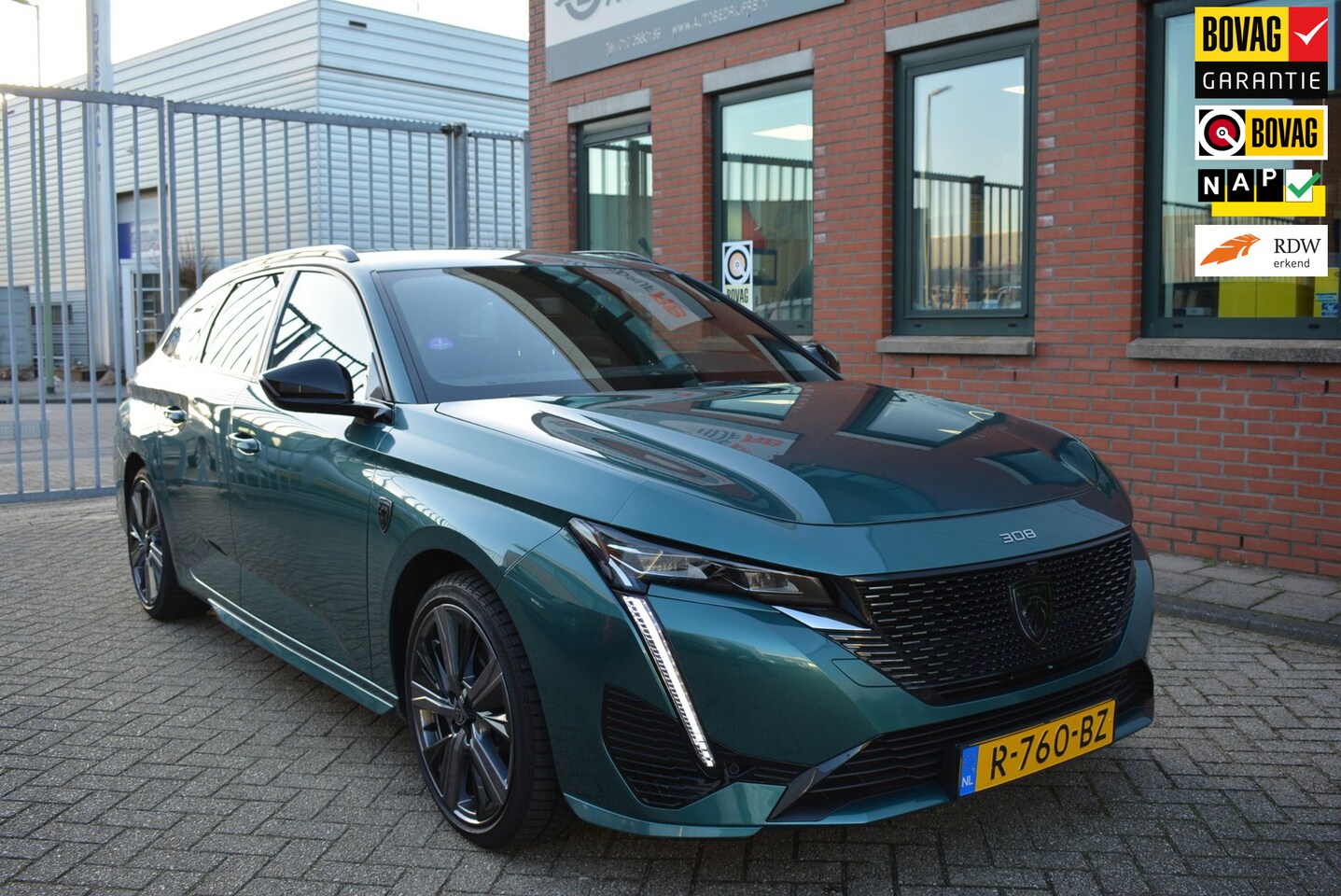 Peugeot 308 SW - 1.2 PureTech GT Pack Business Massage | Memory - AutoWereld.nl