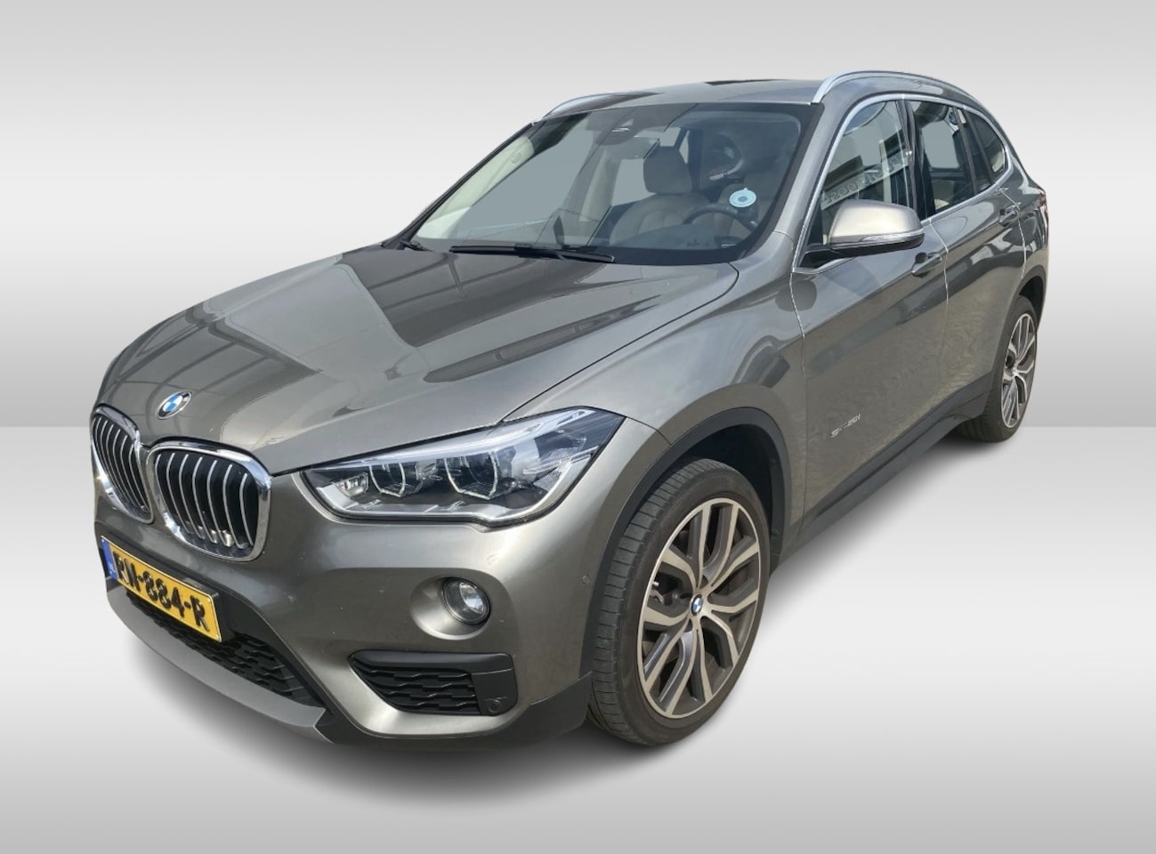 BMW X1 - sDrive20i Corporate Lease High Executive / Trekhaak / Camera / Head-up / Leder / Navi. Pro - AutoWereld.nl