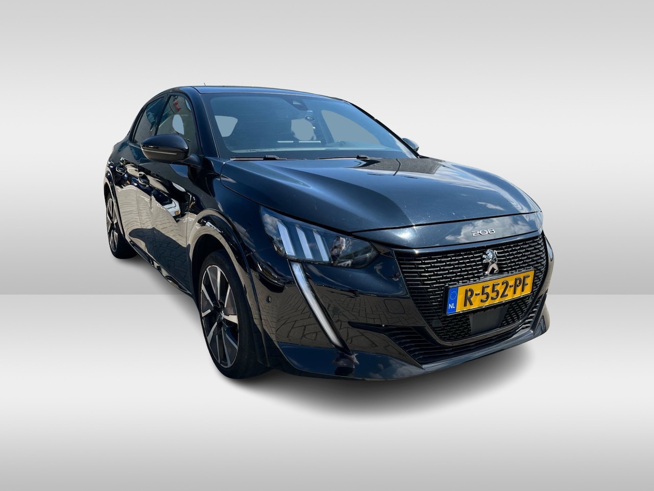 Peugeot e-208 - EV GT 350 50 kWh / SOH 91,1% / Panoramadak / Camera / Virtual Cockpit / Half leder / Navig - AutoWereld.nl