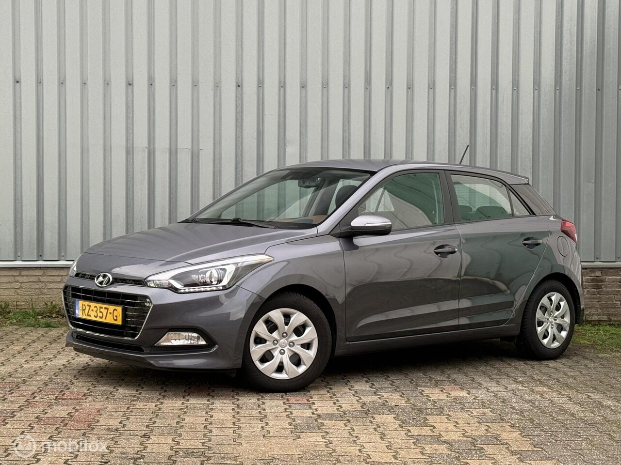 Hyundai i20 - 1.0 T-GDI Comfort| Camera | Trekhaak |All-Season - AutoWereld.nl