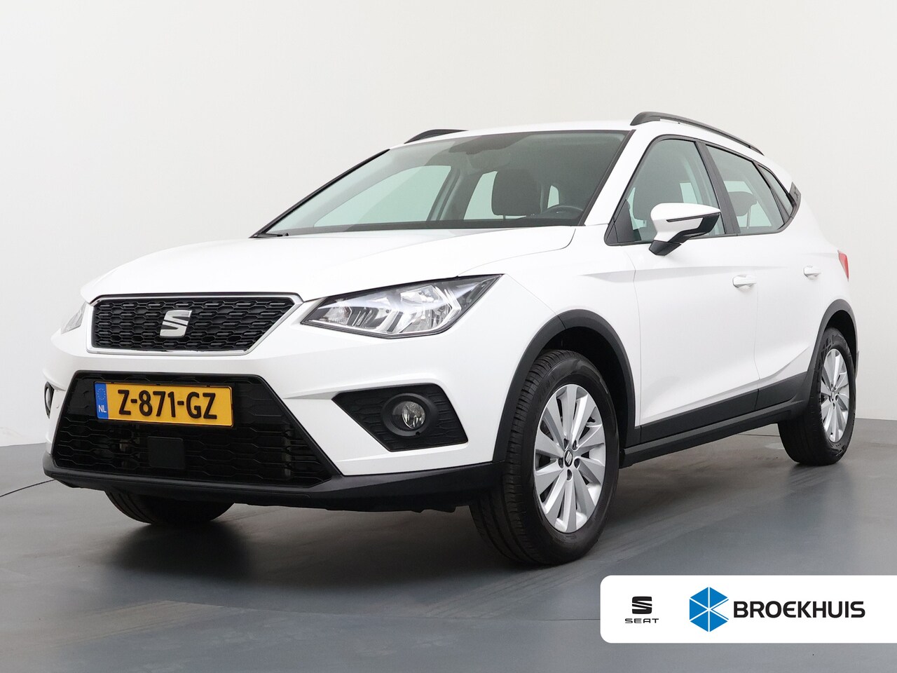 SEAT Arona - 1.0 TSI Style / Navigatie / Parkeersensoren / Carplay / ECC / LED / 16'' LMV - AutoWereld.nl
