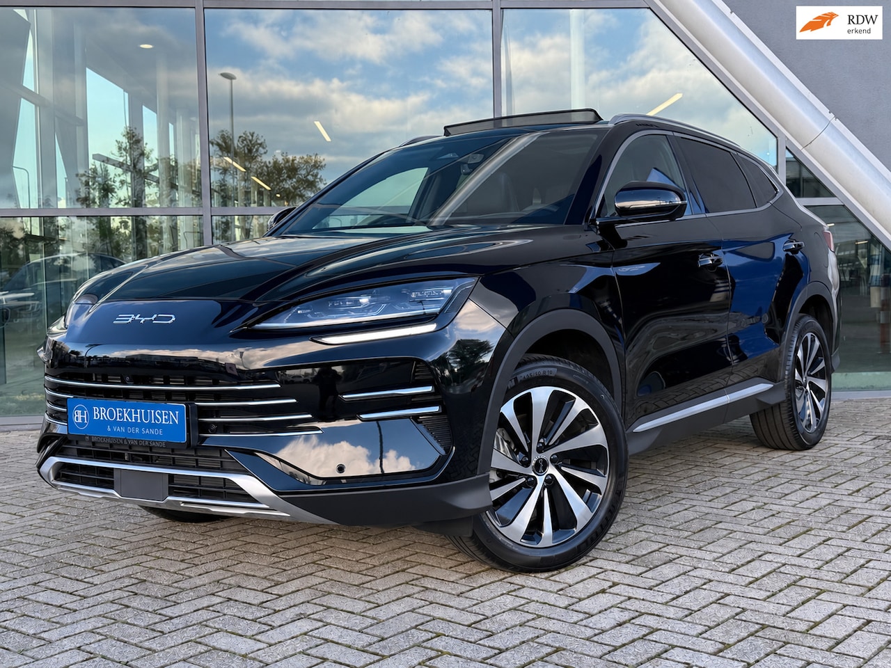 BYD Seal U - 1.5 T DM-i AWD Design Plug in Hybride 324pk Panoramadak / 360 Camera / Stoelverwarming - AutoWereld.nl