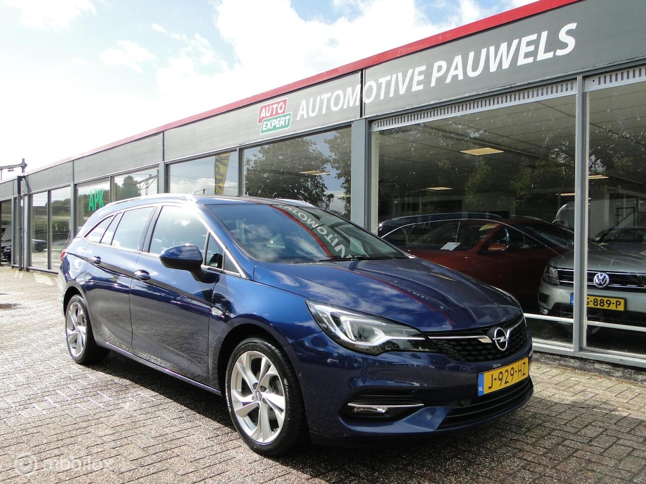 Opel Astra Sports Tourer - 1.2, benzine, schakel, 131.232 km - AutoWereld.nl