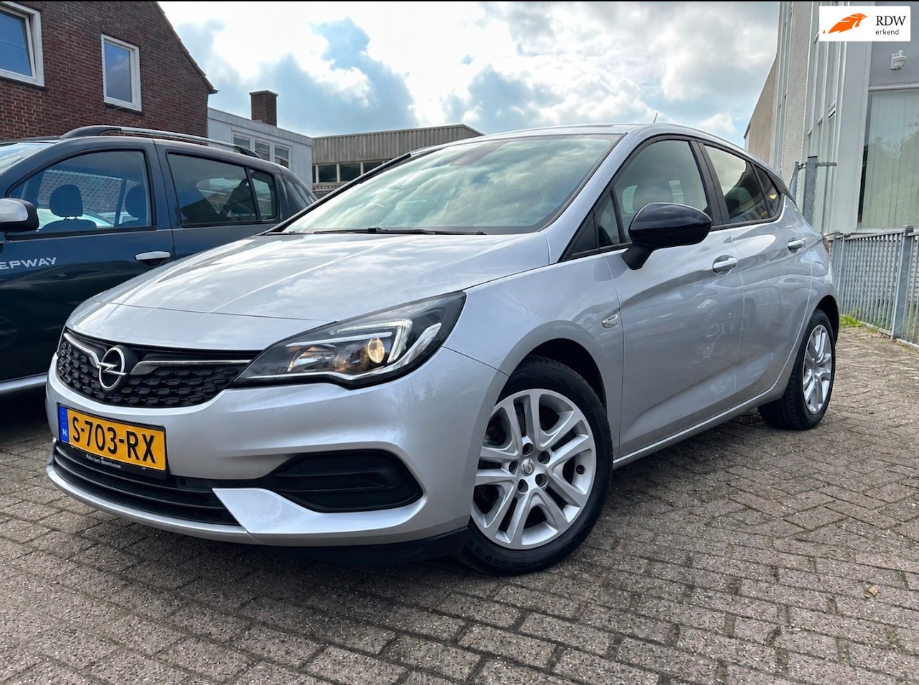 Opel Astra - 1.2 Business Edition * CarPlay * NIEUWE MOTOR * - AutoWereld.nl