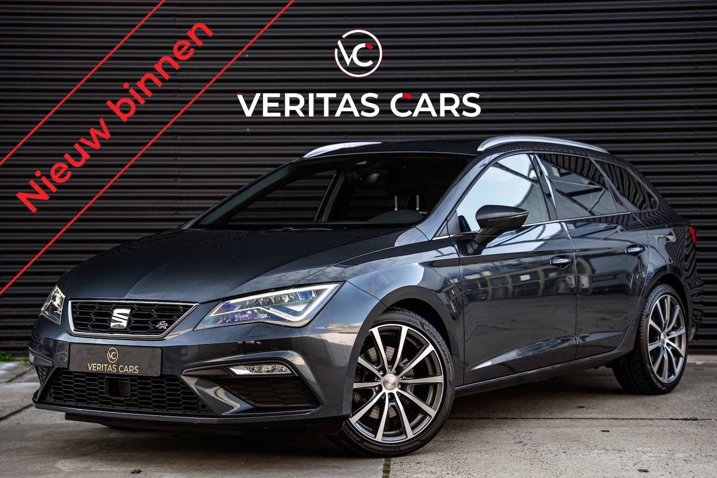 SEAT Leon ST - 1.5 TSI FR Ultimate Edition Black 150PK|Pano|Beats|Sfeer|Tr.Haak|Camera|Drive Profile|DCC| - AutoWereld.nl