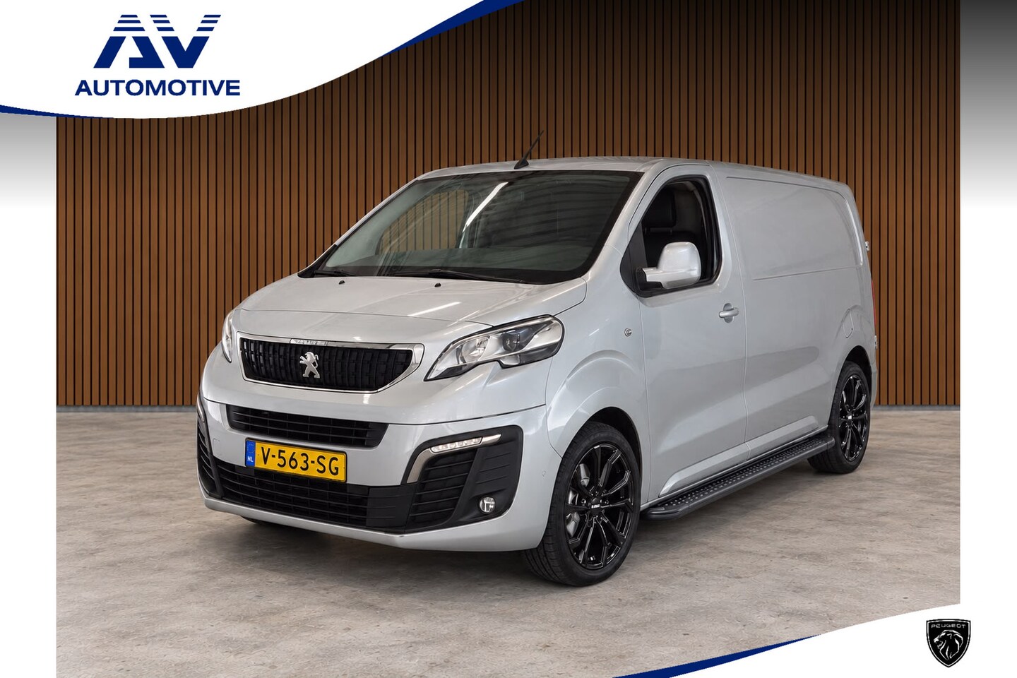 Peugeot Expert - 227S 2.0 BlueHDI 180 Premium | Automaat | Bi-Xenon | Trekhaak | CarPlay | Camera | Navigat - AutoWereld.nl
