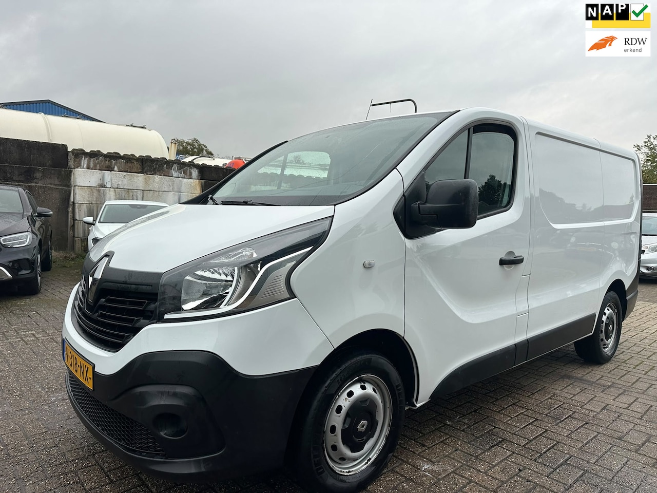 Renault Trafic - 1.6 dCi T27 L1H1 Comfort AIRCO/ CRUISE/ CAMERA! - AutoWereld.nl
