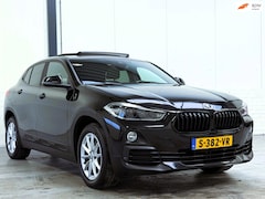 BMW X2 - SDrive20i High Executive|Pano|Keyless|Trekhaak