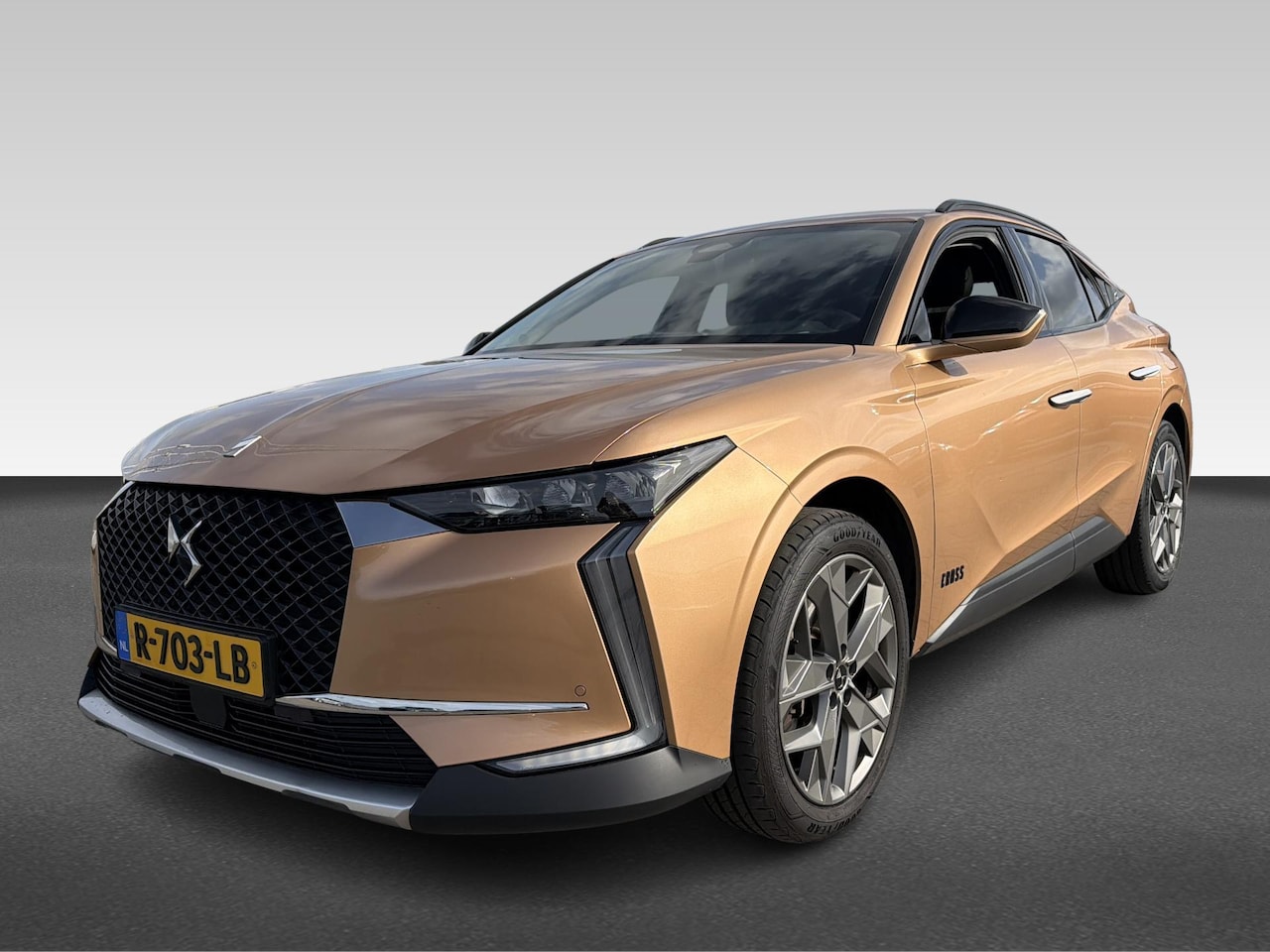 DS 4 - 1.6 E-Tense 225pk Automaat Trocadero Cross | Achteruitrijcamera | Apple Carplay/Android Au - AutoWereld.nl