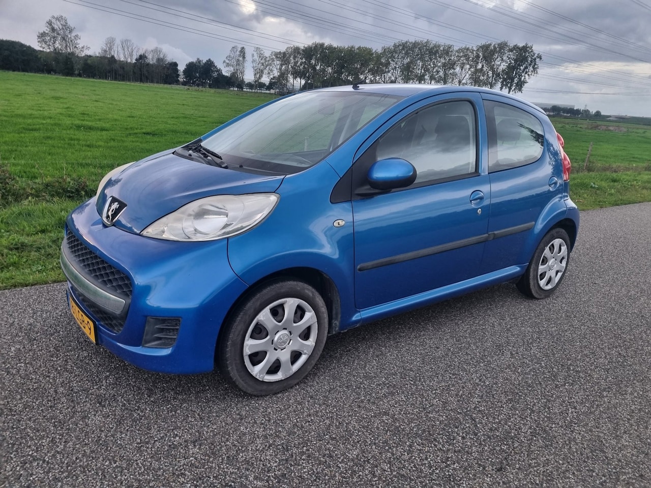 Peugeot 107 - 1.0-12V XS 5 deurs - AutoWereld.nl