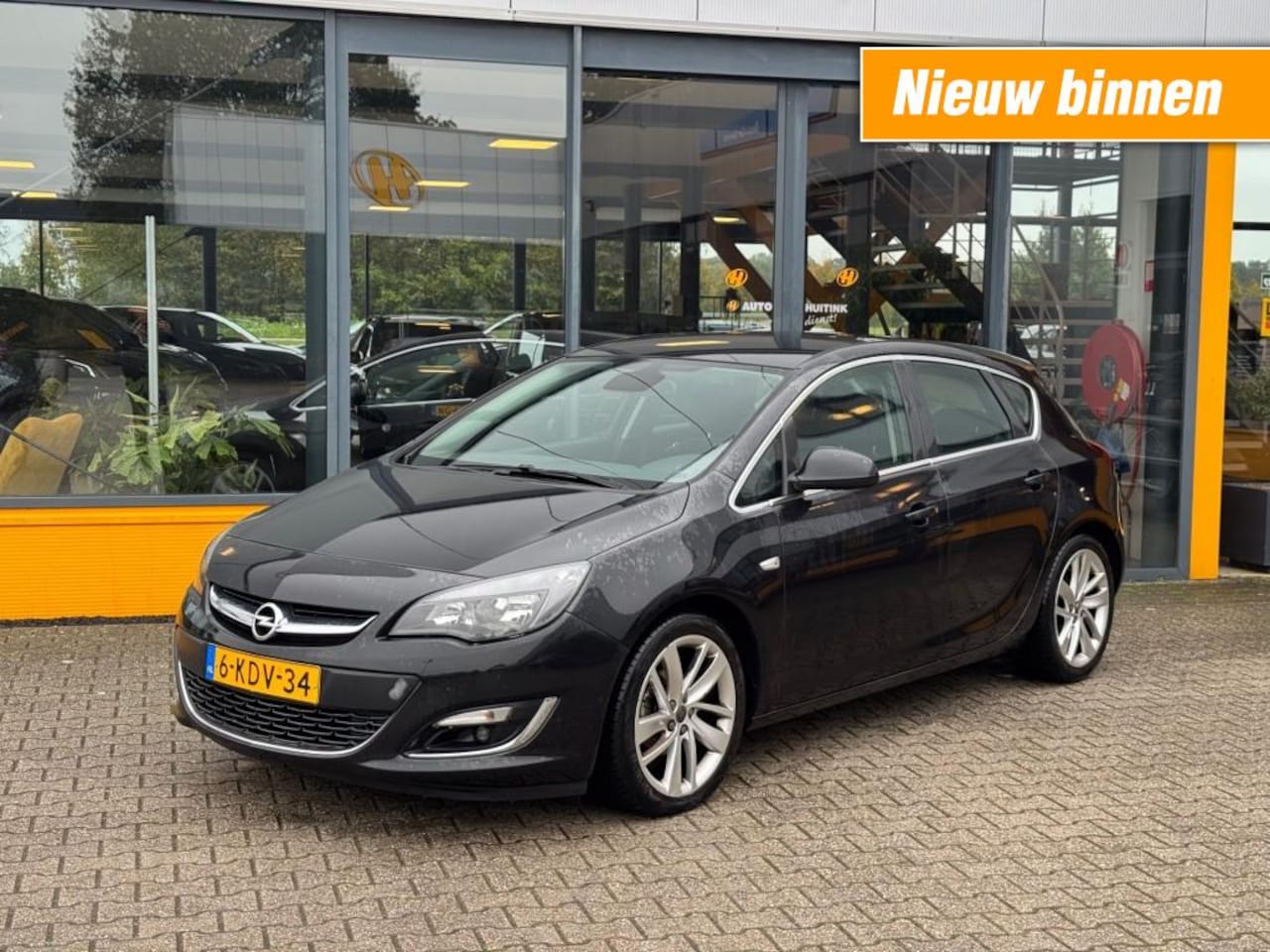 Opel Astra - 1.4 Turbo Sport - sensoren - trekhaak - navi - AutoWereld.nl