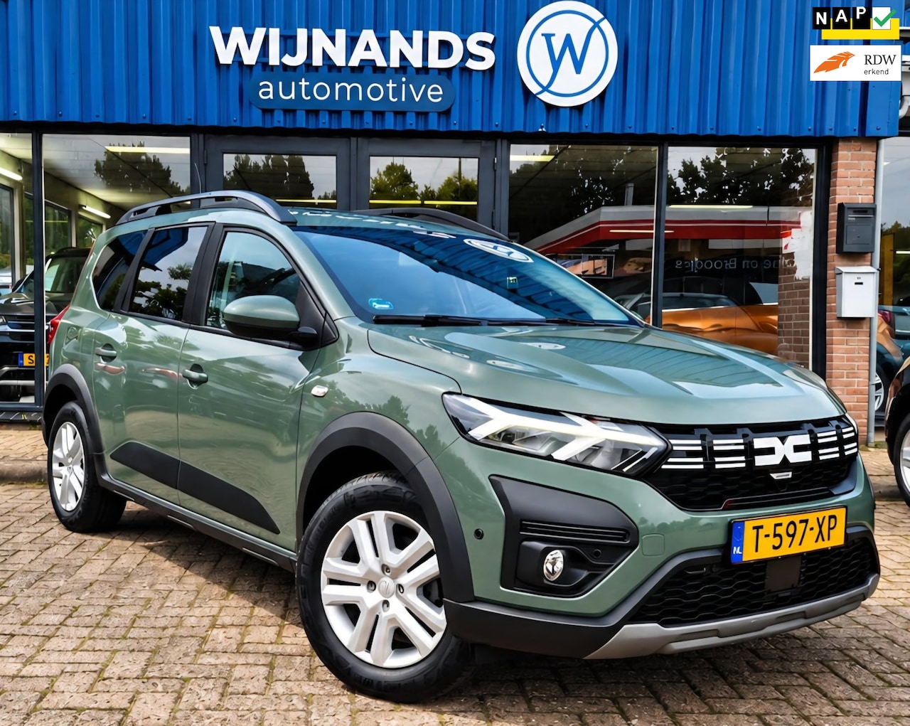 Dacia Jogger - 1.6 Hybrid 140 Expression 7p. Trekhaak Automaat - AutoWereld.nl