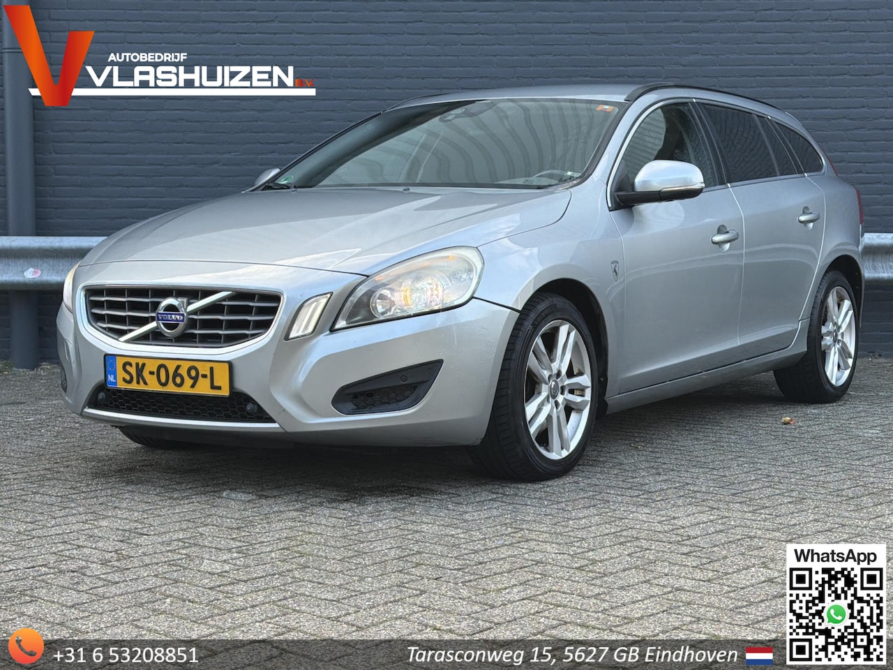 Volvo V60 - 2.0 D4 R-Design | Climate | Cruise | Navi | PDC | APK 05-2027 | - AutoWereld.nl
