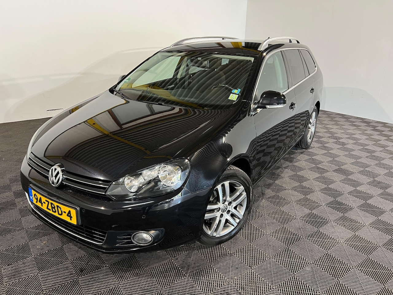 Volkswagen Golf Variant - 1.6 TDI High Executive Line BlueMotion 1.6 TDI High Executive Line BlueMotion - AutoWereld.nl