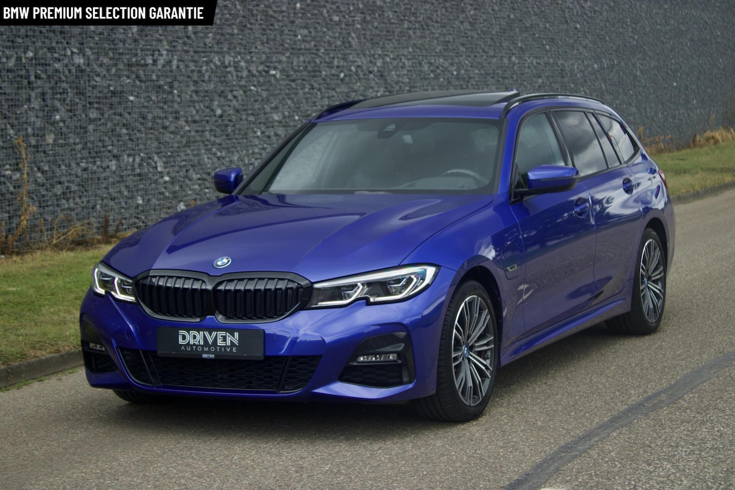 BMW 3-serie Touring - BMW 3-Serie 330e High Ex | M Sport - Laser - Pano - HUD - HK - AutoWereld.nl