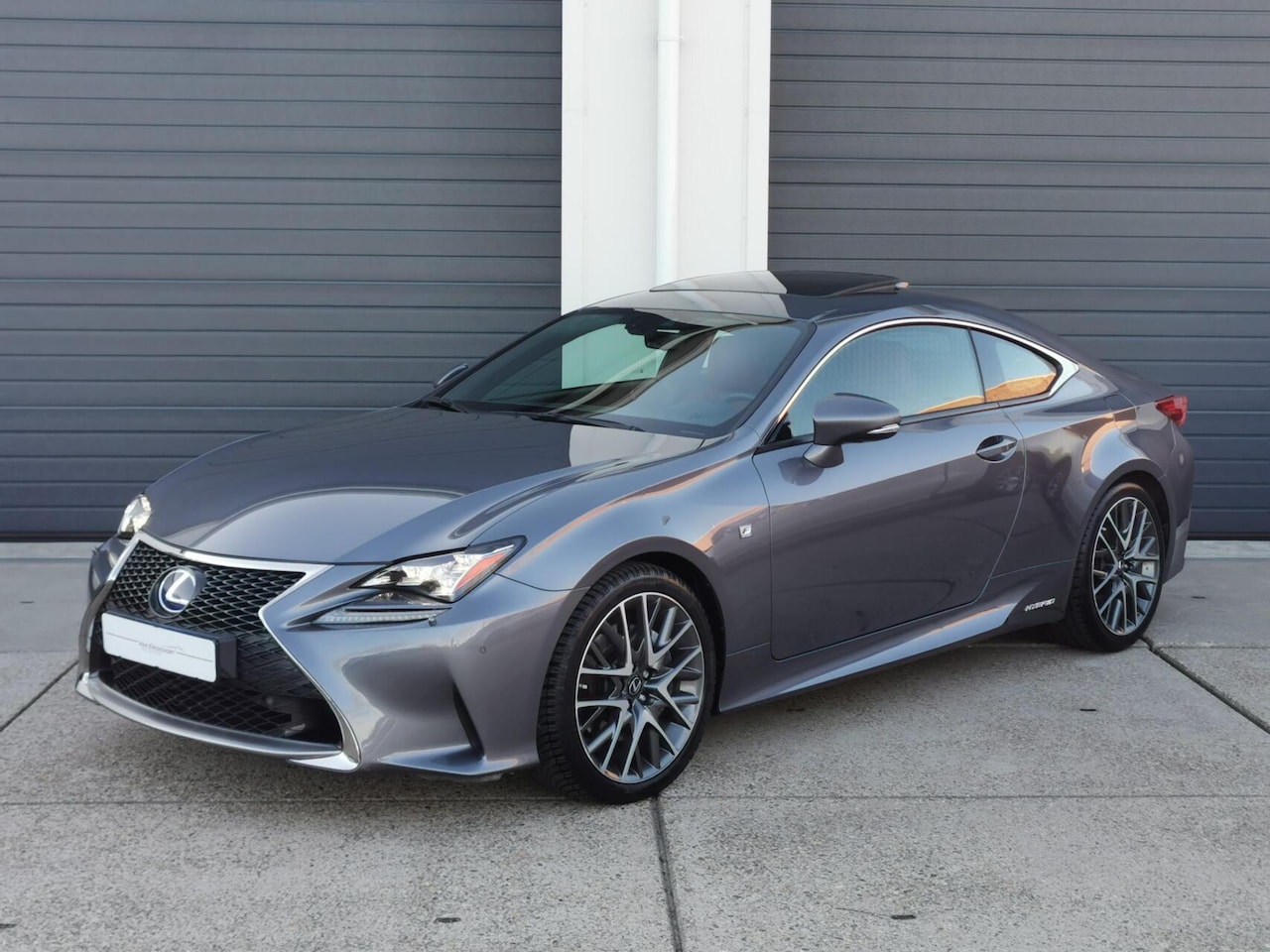Lexus RC - 300h F SPORT Line | 2 JAAR GARANTIE - AutoWereld.nl