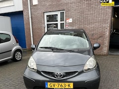 Toyota Aygo - 1.0-12V +
