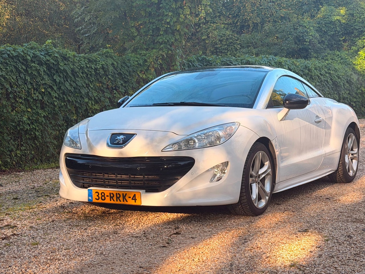 Peugeot RCZ - 1.6 THP 200| JBL|Xenon|2e eigenaar - AutoWereld.nl