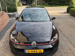 Volkswagen Golf - 2.0 TSI GTI Performance