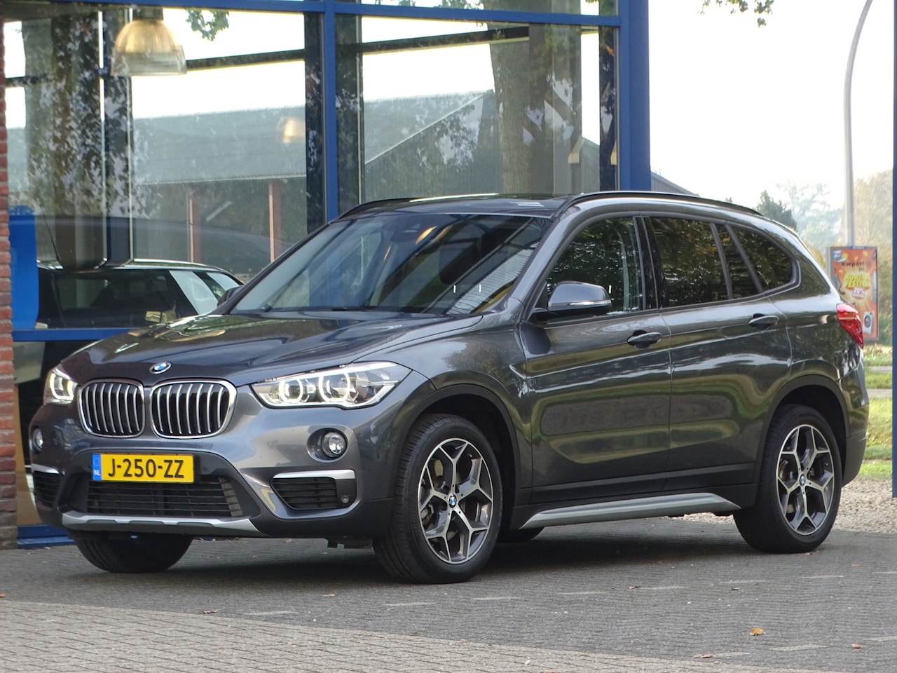 BMW X1 - xDrive20i Centennial High Executive - AutoWereld.nl