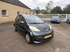 Peugeot 107 - 1.0-12V XS
