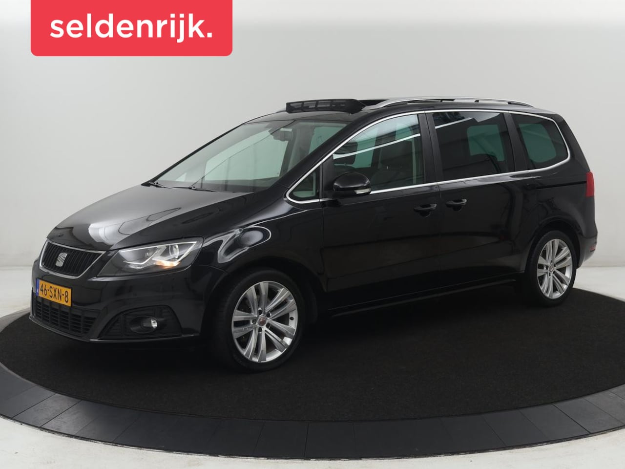 SEAT Alhambra - 2.0 TSI Style | Panoramadak | Leder | Trekhaak | Park assist | Stoelverwarming | Navigatie - AutoWereld.nl