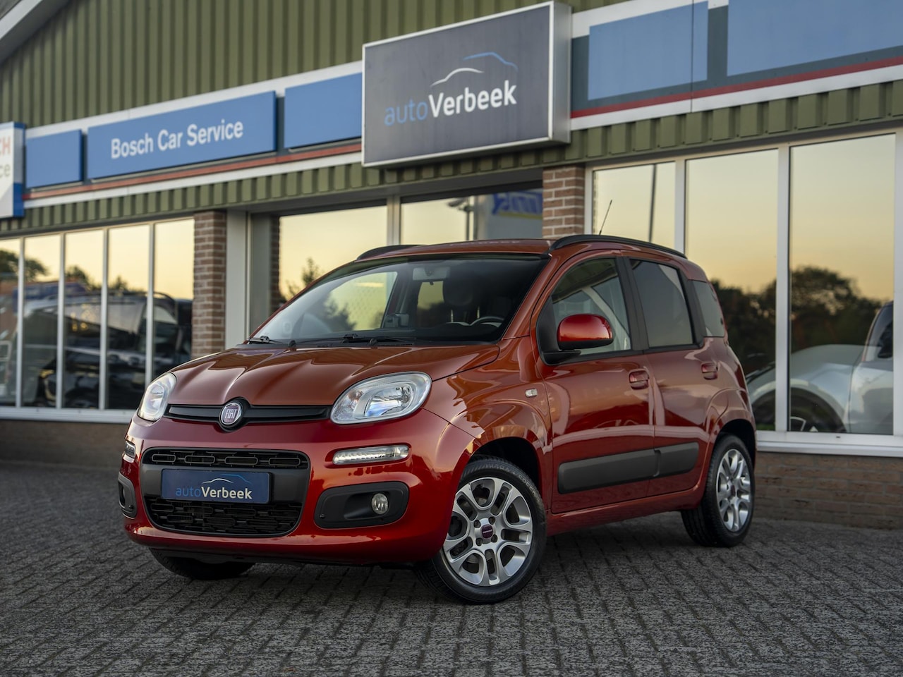 Fiat Panda - 0.9 TwinAir Lounge | Meeneemprijs | APK 02-2027 | Airco | Bluetooth | LMV | Nette auto - AutoWereld.nl