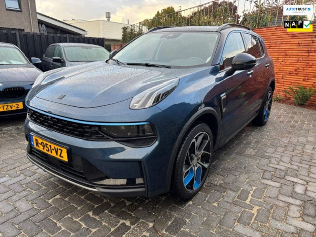 Lynk & Co 01 - 1.5 360 cam, Ecc, Navi, Panodak, Apple Car, Pdc,lmv - AutoWereld.nl