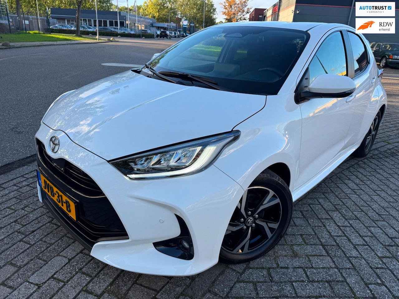Toyota Yaris - 1.5 HYBRID 142PK DYNAMIC 2025 FACE-LIFT ACC AUTOMAAT LUXE NAP - AutoWereld.nl