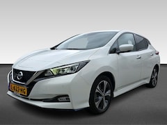 Nissan LEAF - e+ N-Connecta 62 kWh | 360 Camera | Verwarmde voorstoelen/Achterbank | Navigatie | Stuurve