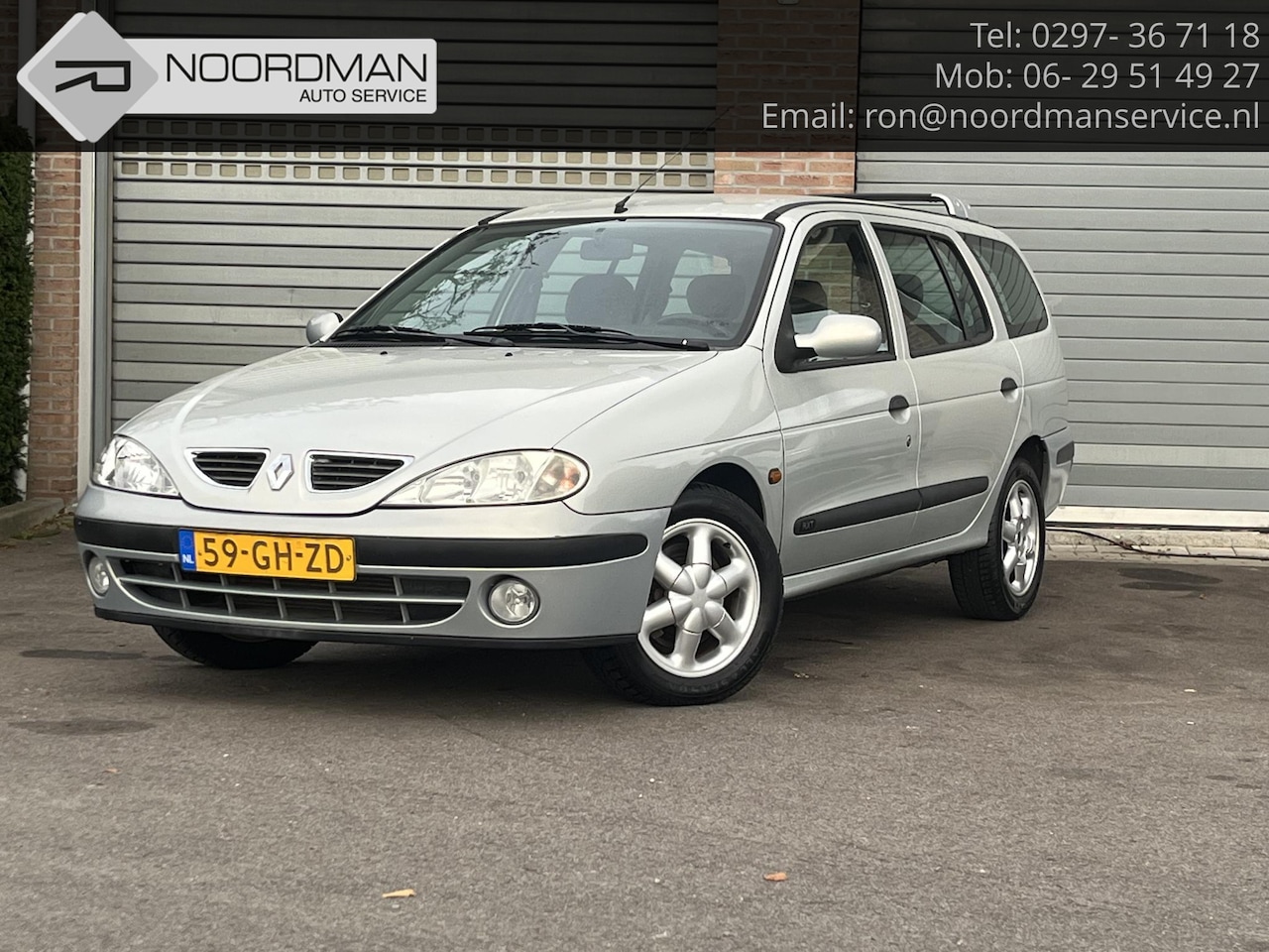 Renault Mégane Break - 1.6-16V Expression 1.6-16V Expression - AutoWereld.nl