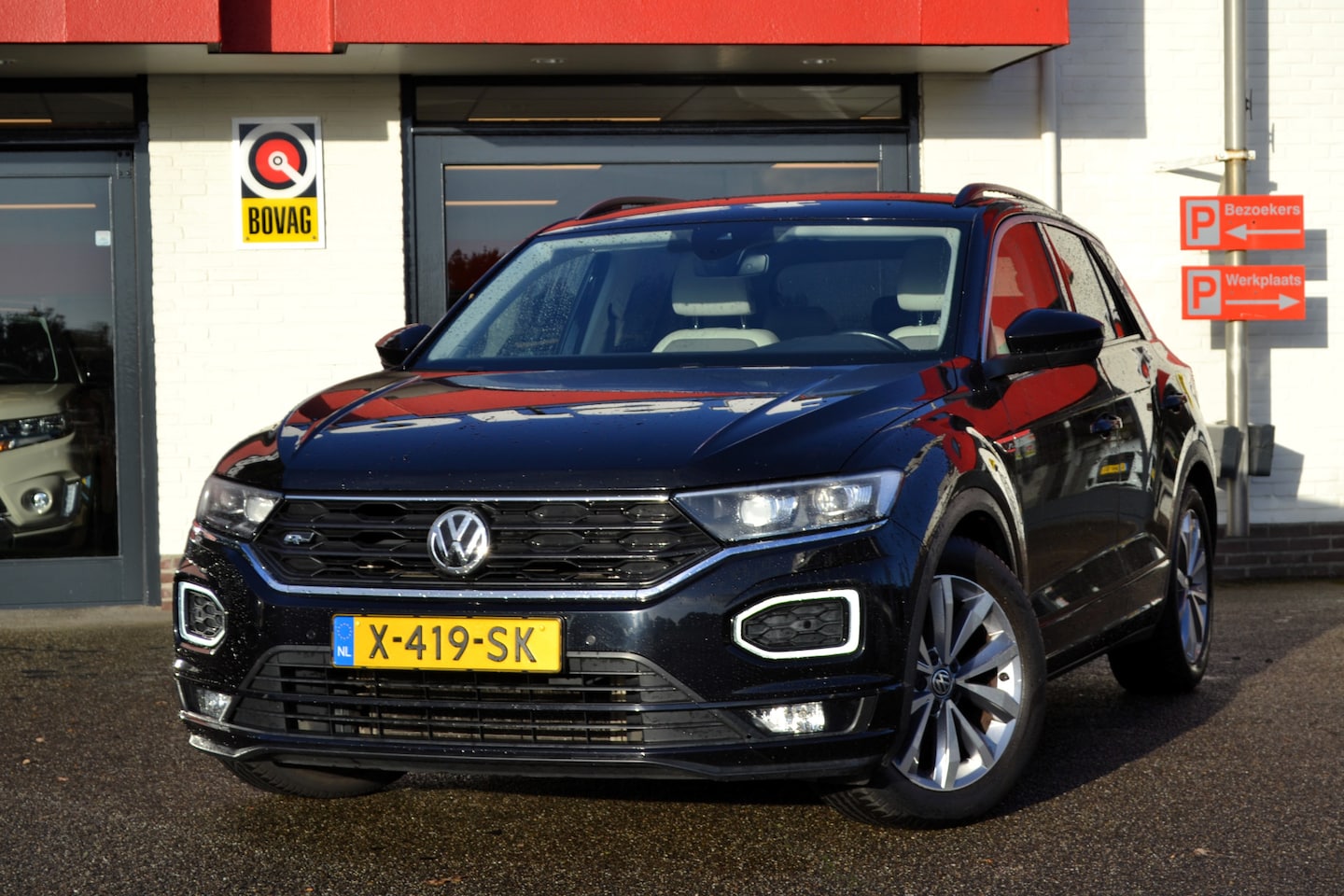Volkswagen T-Roc - TSI R-Line Sport, Clima, Camera, Navi, Full Led, Leder, etc - AutoWereld.nl