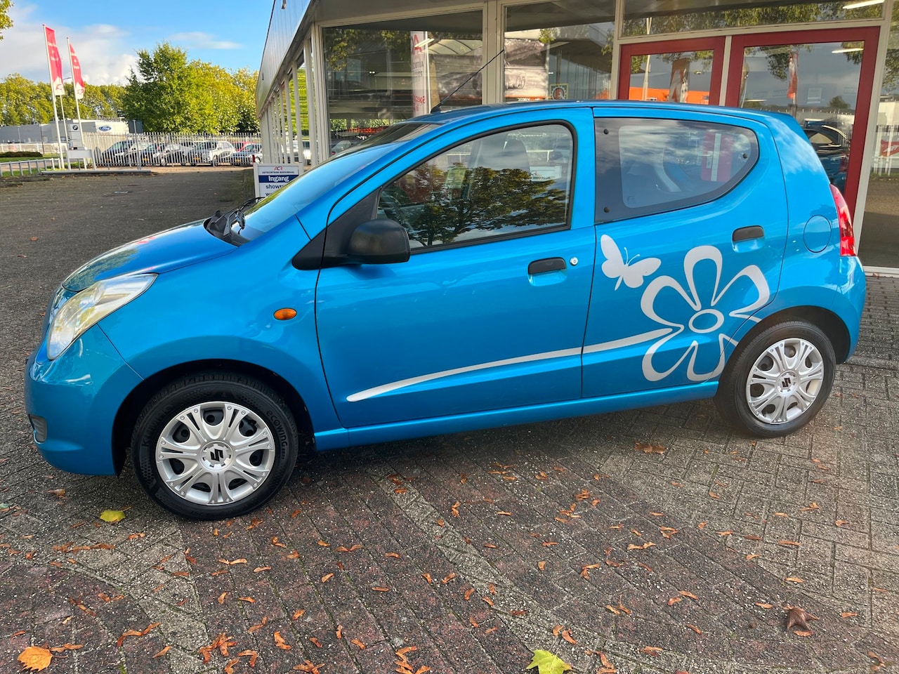 Suzuki Alto - 1.0 Comfort Plus 1.0 Comfort Plus ,airco, lage km stand 1e eigenaar meer fotos volgen - AutoWereld.nl