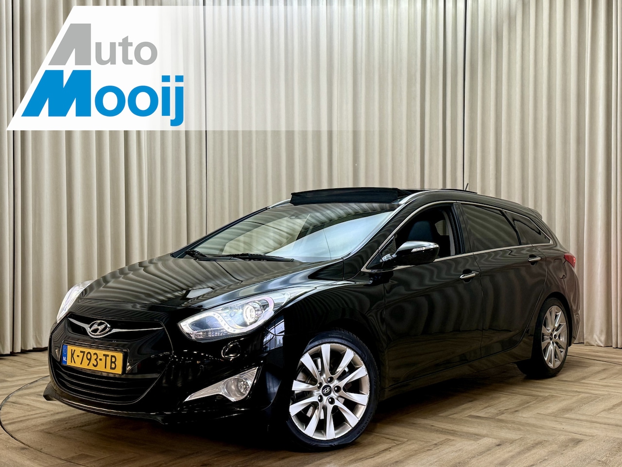 Hyundai i40 Wagon - 2.0 GDI i-Catcher *Panoramadak* Leder / Camera / Navigatie / Stoelverwarming / PDC V&A / K - AutoWereld.nl