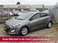 Hyundai i30 - 1.6 GDI Go 135PK 5 deurs NL AUTO NAP Navi l Camera l Cruise l PDC l LED l AIRCO ECC DEALER