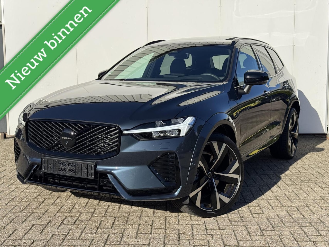 Volvo XC60 - 2.0 T8 Plug-in hybrid AWD Ultra|Pano|22"|PAS V/A|HK Audio|Headup displ|360°camera| - AutoWereld.nl