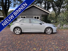 Toyota Corolla - 1.8 Hybrid Active|Trekhaak|Stoelverwarming