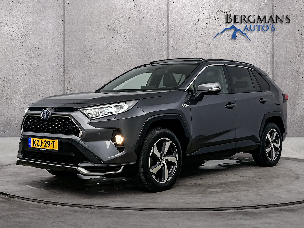 Toyota RAV4 - 2.5 Plug-in Hybrid AWD Style // TREKHAAK // SCHUIFDAK // DEALERONDERHOUDEN - AutoWereld.nl
