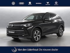 Volkswagen Tiguan - 1.5 eHybrid 204pk Life Edition DSG / Navigatie / Stoelverwarming / 360 Camera / Trekhaak