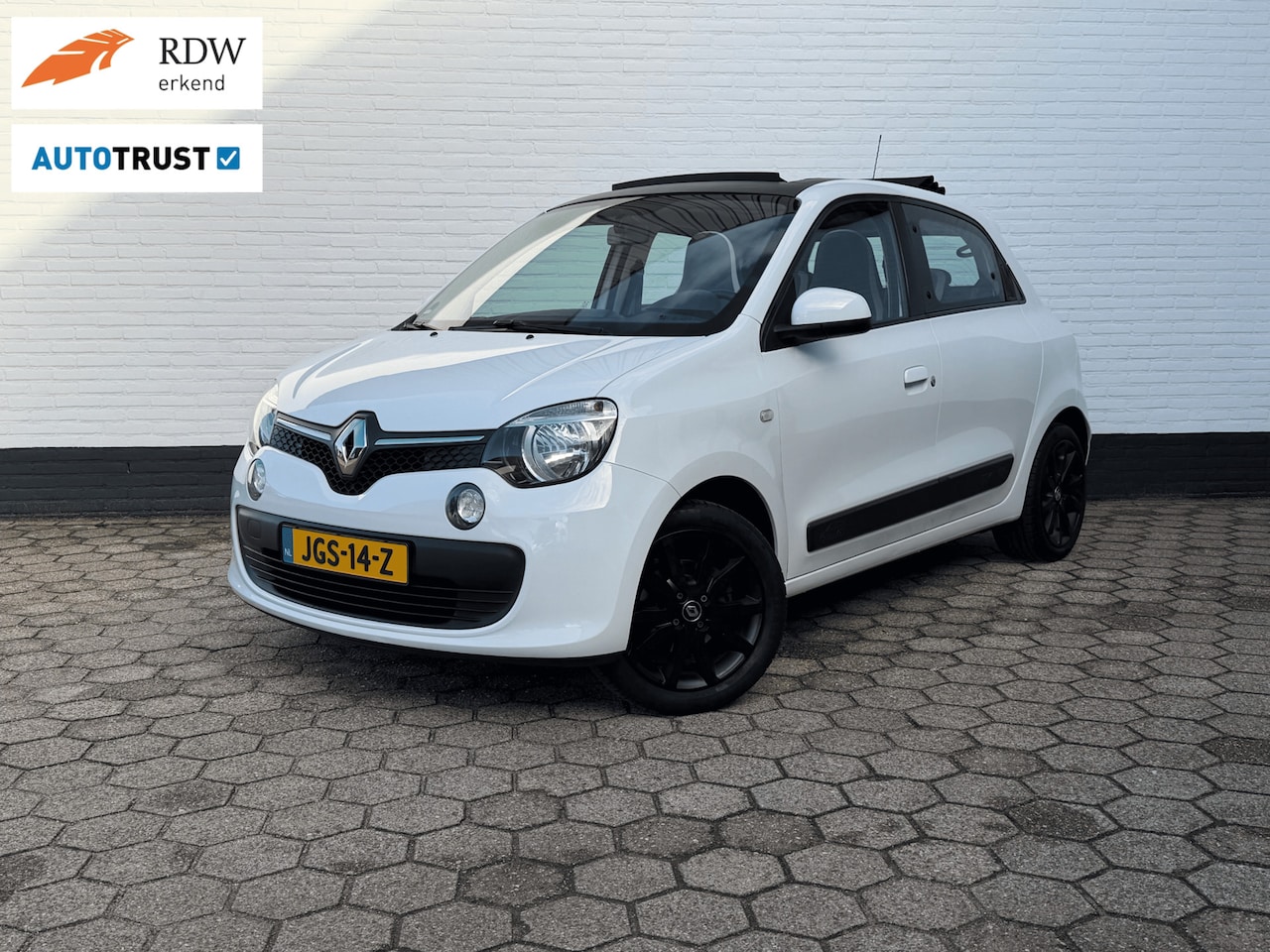 Renault Twingo - 1.0SCe Serie Signature VIVA SCHUIFDAK l CRUISE - AutoWereld.nl