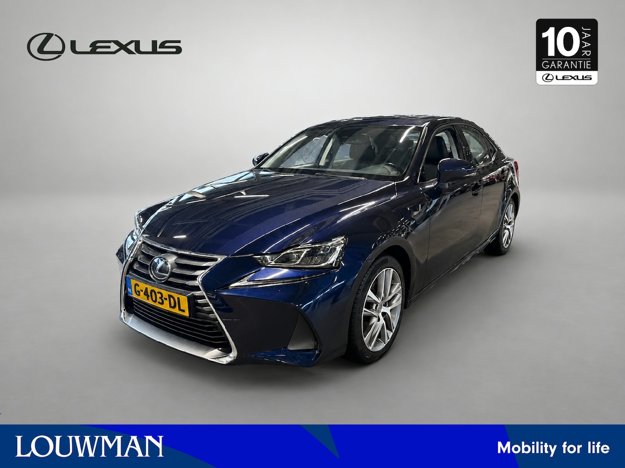 Lexus IS - 300h Hybrid Edition 30 | NL-Auto | Schuif- Kanteldak | Stoelverwarming | - AutoWereld.nl