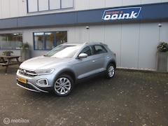 Volkswagen T-Roc - 1.5 TSI Life Business