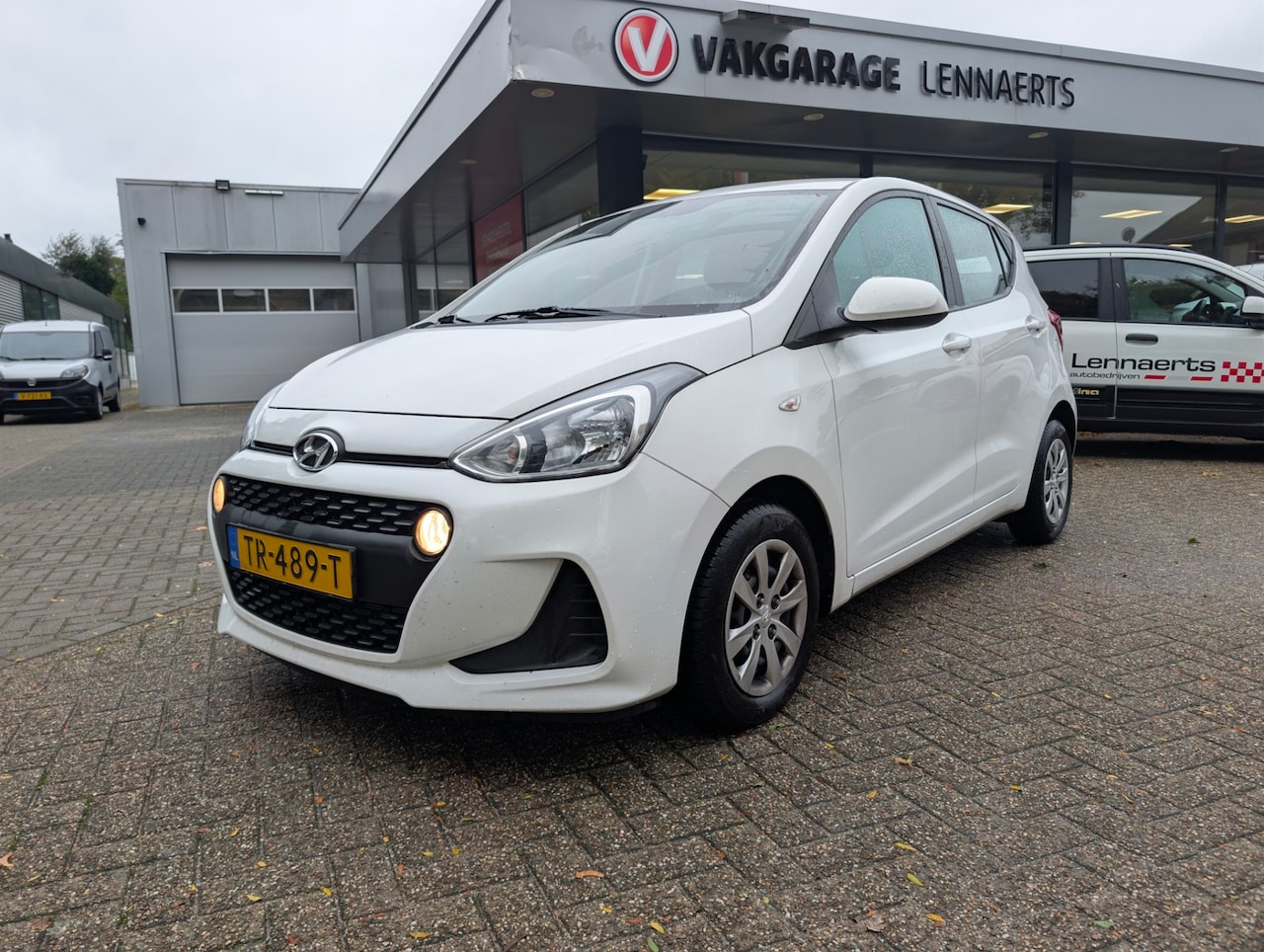 Hyundai i10 - 1.0i Comfort (NAVI) Rijklaarprijs / 12 mnd Bovag garantie - AutoWereld.nl