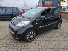Peugeot 107 - 1.0-12V Millesim 200