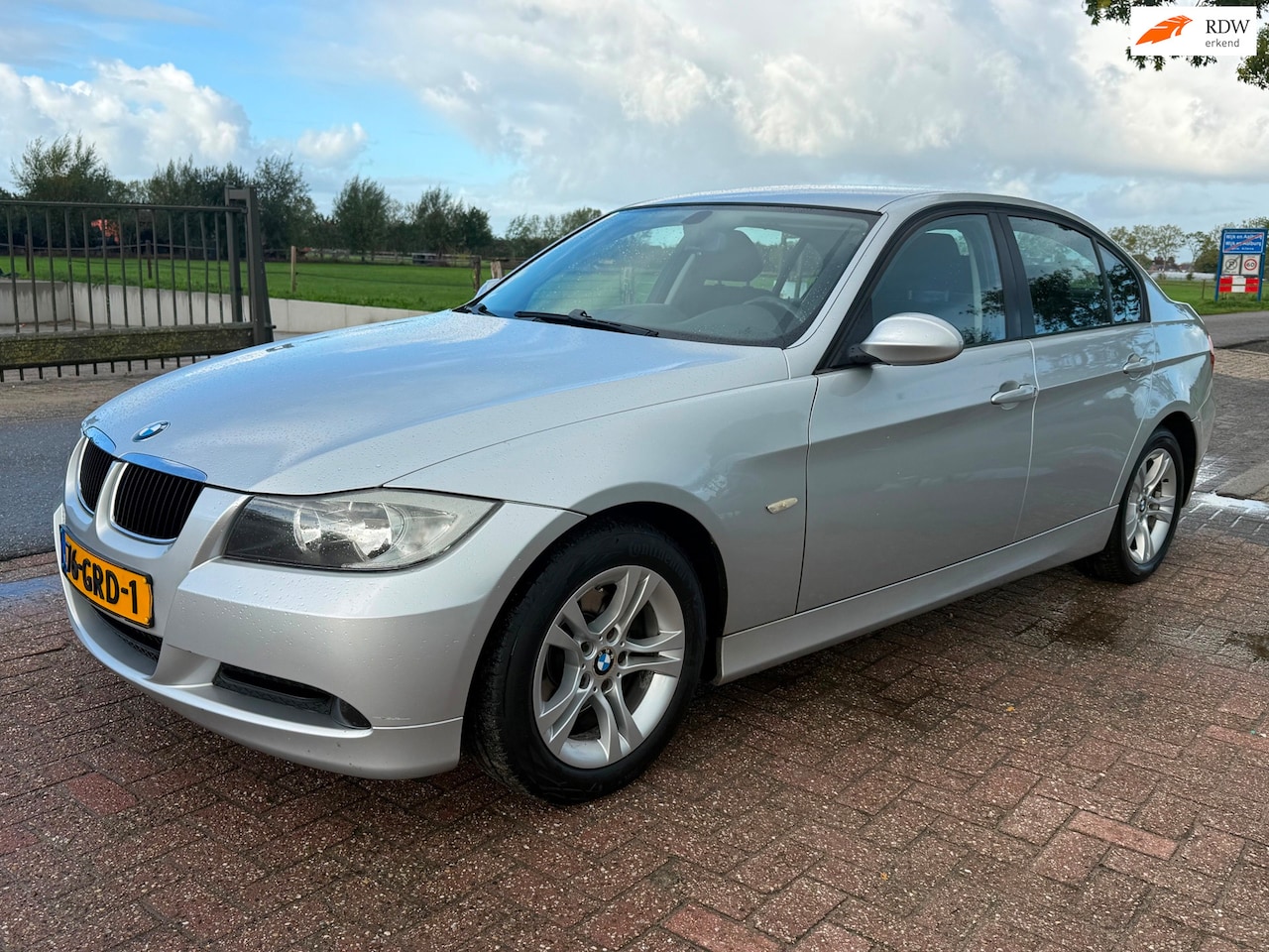 BMW 3-serie - 318i Business Line ORG NL - NAP - ZEER MOOI - AutoWereld.nl